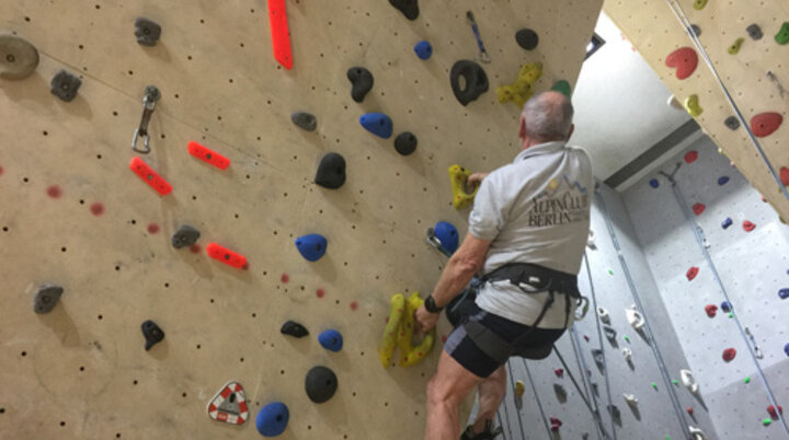 Senior Climber im Hüttenweg | © AlpinClub/Arno Behr